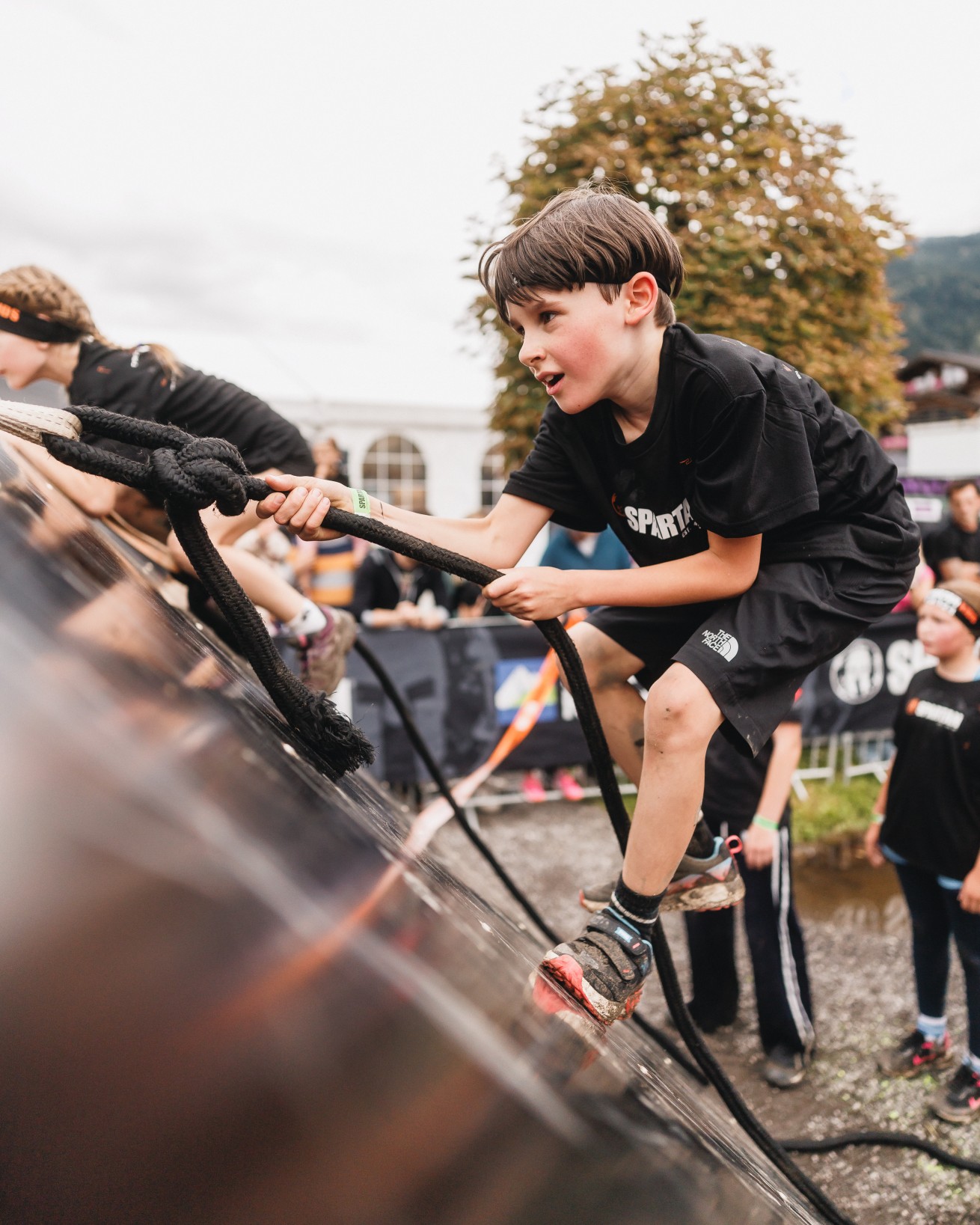 Kinder beim Spartan Race in Kaprun