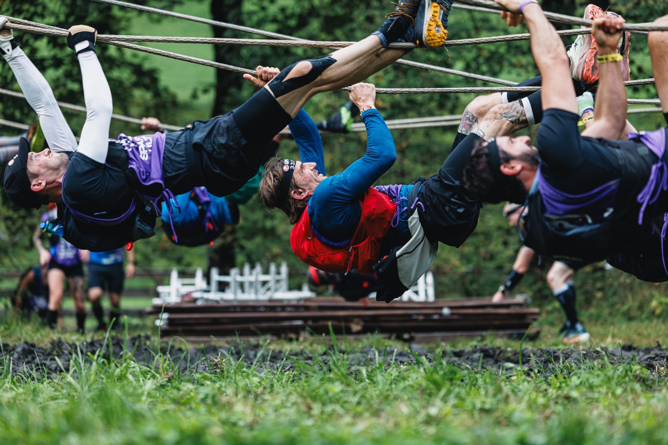 Hindernisse beim Spartan Race in Kaprun