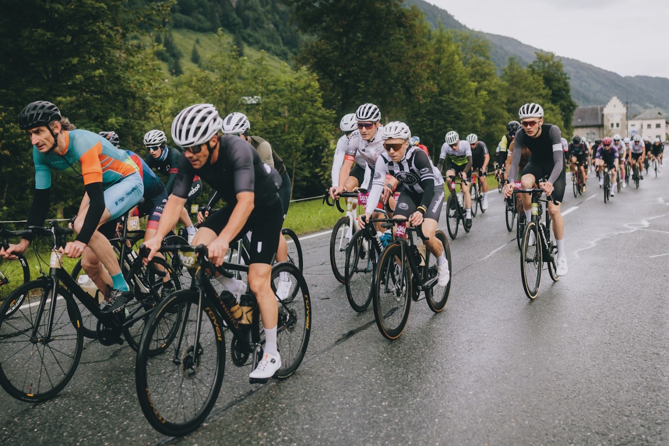 Rennradfahrer auf der Strecke &copy; Tourismusverband BRUCK FUSCH | GROSSGLOCKNER; JFK Photography