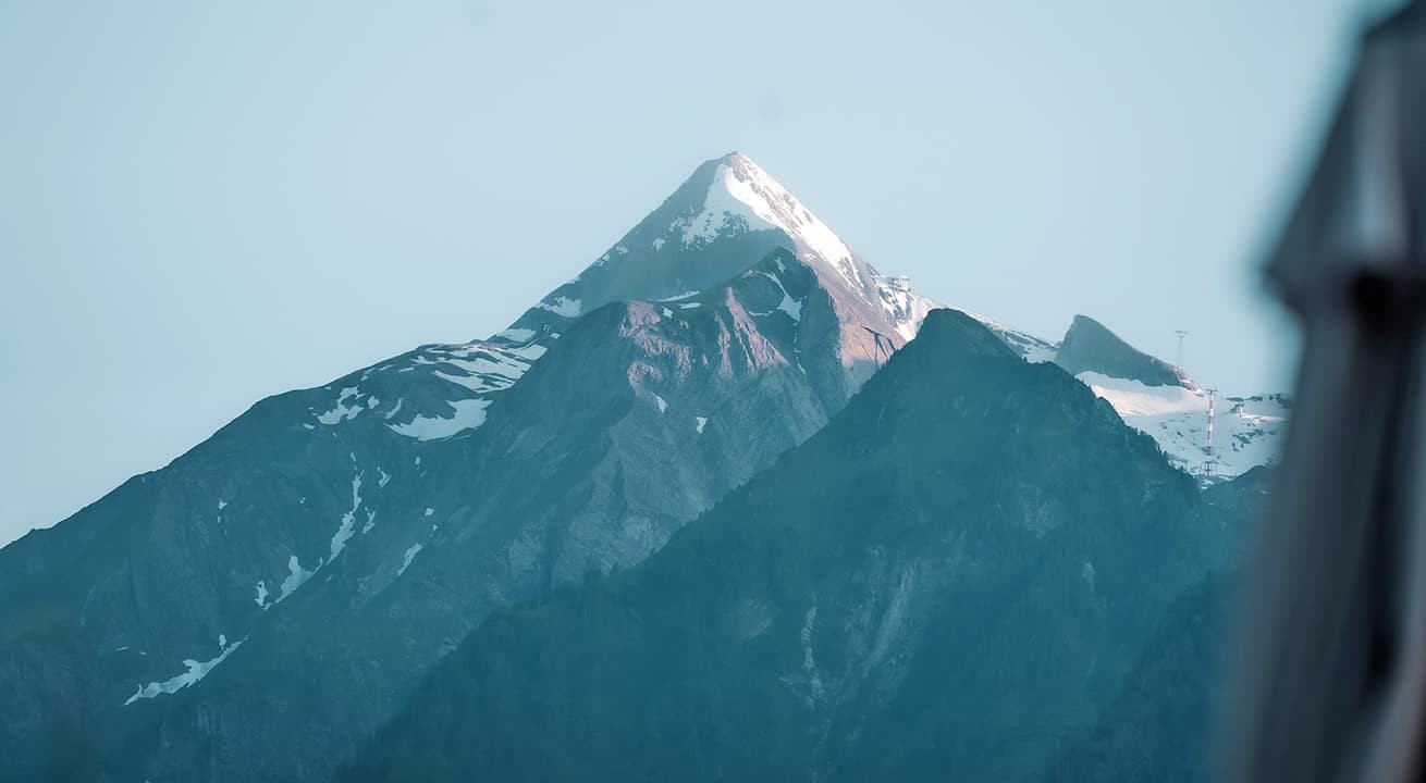 Blick auf das Kitzsteinhorn vom Hotel Kaprunerhof