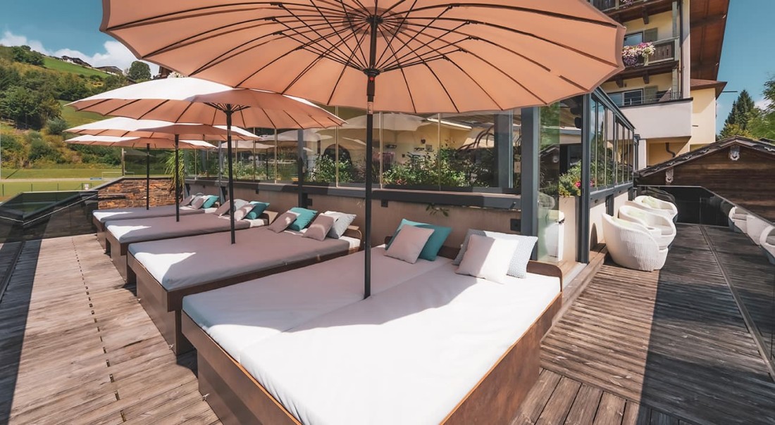 Daybeds auf der Sonnenterrasse