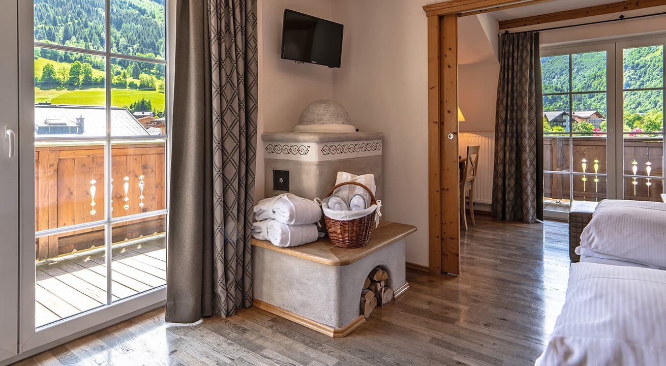 Kachelofen in der Romantiksuite de luxe