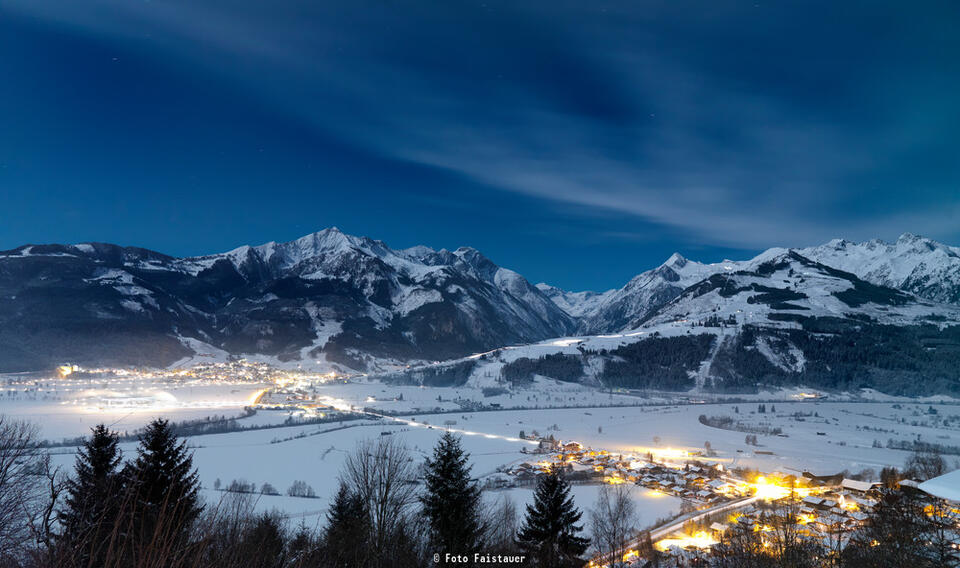 Kaprun town by night in winter
