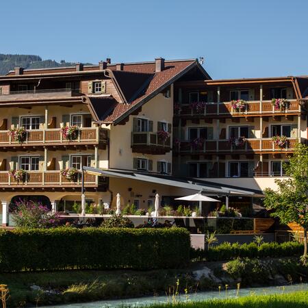 aussenansicht hotel kaprunerhof