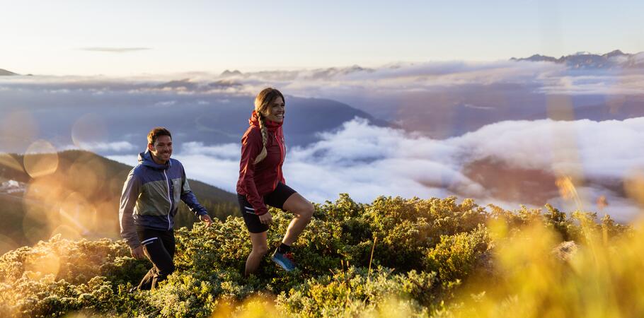 Couple hiking on Schmittenhöhe | © Schmittenhöhe