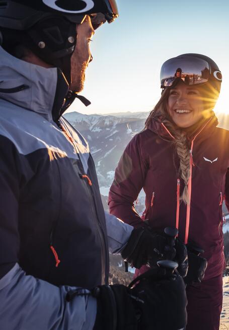Couple at sunrise at Schmittenhöhe | © Zell am See Kaprun Tourismus