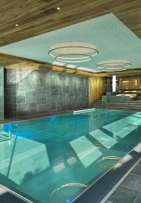 hotel indoor pool kaprun