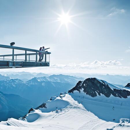 observation deck kitzsteinhorn winter holiday